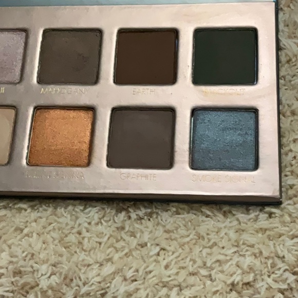 LORAC unzipped mountain Sunset eyeshadow palette - Picture 4 of 4